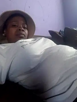 Snapshot of bigboobylicious chatting on May 26, 2026, 12:58 pm bigboobylicious online show from May 26, 2026, 12:58 pm