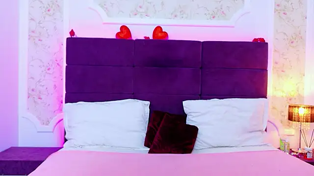 EvelinHill online show from February 23, 2026, 5:09 am