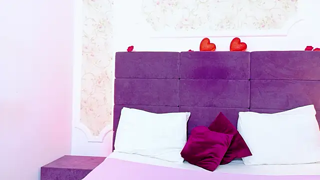 EvelinHill online show from February 25, 2026, 5:07 am