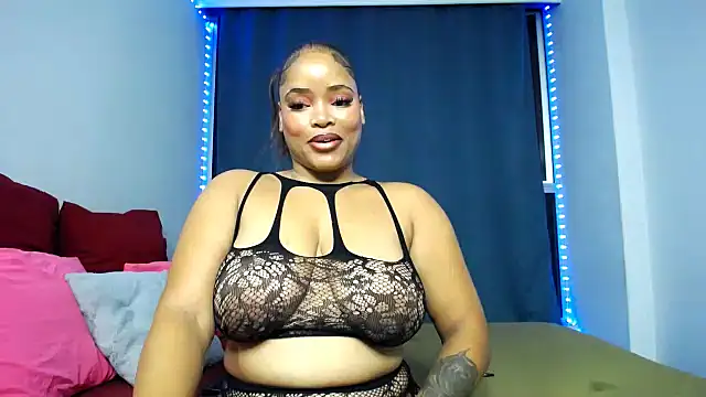 Snapshot of FifiBae1 chatting on April 5, 2026, 8:26 pm FifiBae1 online show from April 5, 2026, 8:26 pm