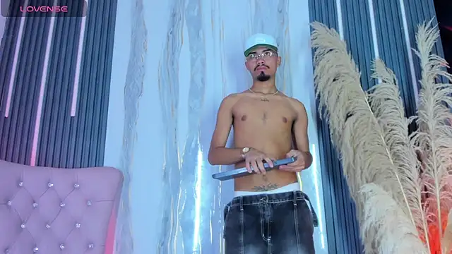 Snapshot of Baby_sexdemon chatting on February 6, 2026, 8:38 pm Baby sexdemon online show from February 6, 2026, 8:38 pm