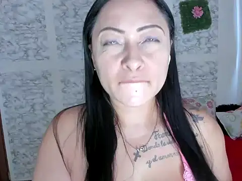 Snapshot of XXXStephanie_XXX chatting on February 7, 2026, 10:07 pm XXXStephanie XXX online show from February 7, 2026, 10:07 pm