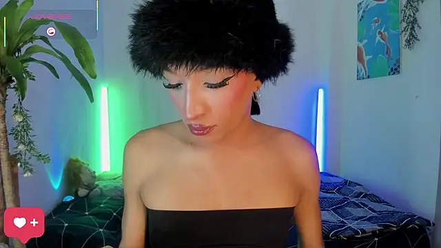 Snapshot of Naughty_Blue chatting on July 26, 2026, 3:24 am Naughty Blue online show from July 26, 2026, 3:24 am