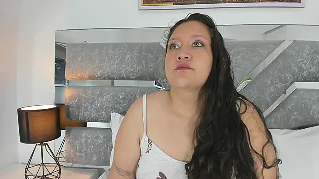 Stacy Gomez  online show from January 17, 2026, 10:52 am