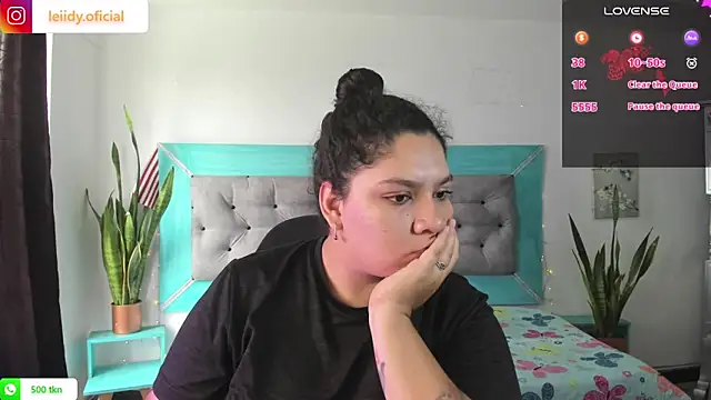 megannn-diamonts online show from February 3, 2026, 1:05 pm