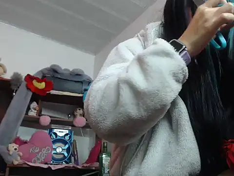 Snapshot of SweetCandyDemony chatting on March 20, 2026, 3:35 pm SweetCandyDemony online show from March 20, 2026, 3:35 pm