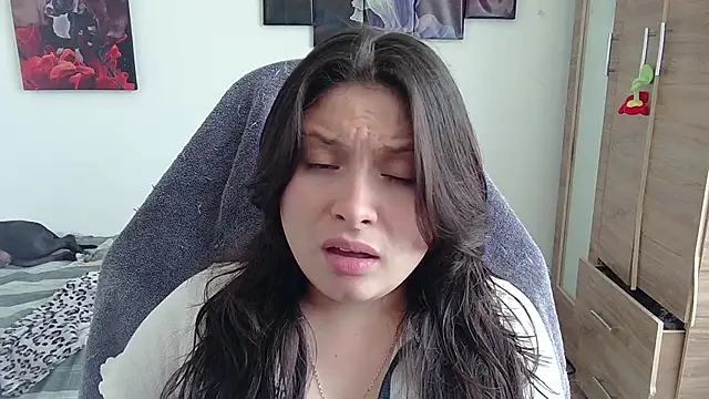yessica gomez01 online show from April 23, 2026, 7:26 pm
