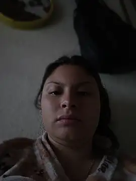 yessica gomez01 online show from June 17, 2026, 1:21 pm