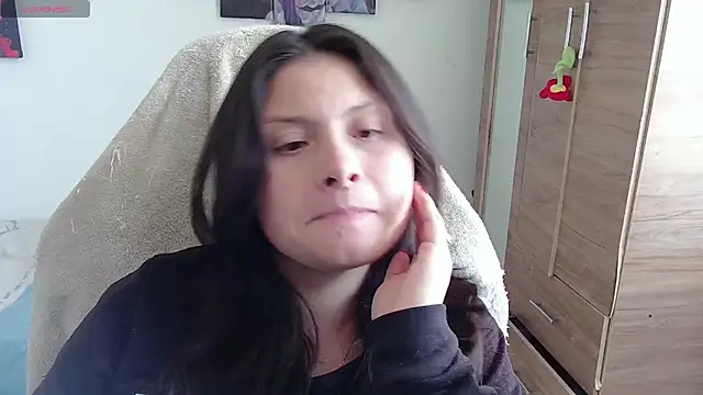 yessica gomez01 online show from June 5, 2026, 8:47 pm
