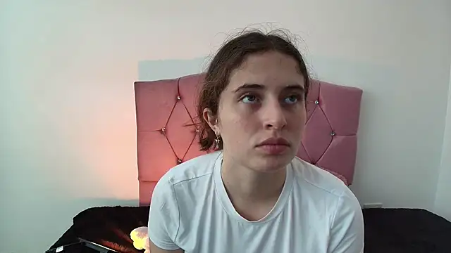 Cherry Boomxx online show from March 3, 2026, 6:04 pm