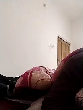 Snapshot of DesiPlayboy09 chatting on February 18, 2026, 1:25 am DesiPlayboy09 online show from February 18, 2026, 1:25 am