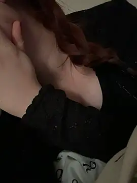 Snapshot of Asyarella chatting on January 17, 2026, 2:31 pm Asyarella online show from January 17, 2026, 2:31 pm