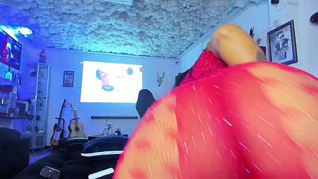 Kloe Cooper online show from February 4, 2026, 1:28 pm