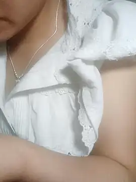 Snapshot of jjennyyy chatting on April 22, 2026, 10:49 pm jjennyyy online show from April 22, 2026, 10:49 pm