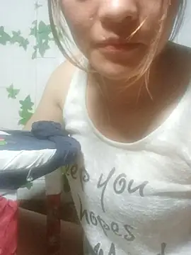Snapshot of jjennyyy chatting on May 20, 2026, 2:03 pm jjennyyy online show from May 20, 2026, 2:03 pm