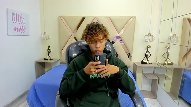 Anyelo Twink online show from February 24, 2026, 8:53 pm