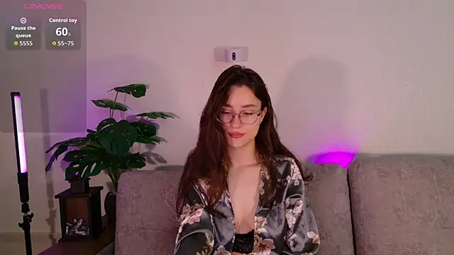 Snapshot of classy____ chatting on June 15, 2026, 4:17 pm classy online show from June 15, 2026, 4:17 pm