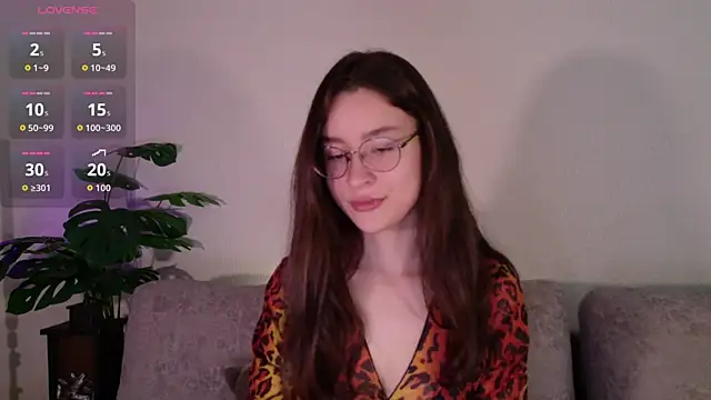 Snapshot of classy____ chatting on July 4, 2026, 4:22 pm classy online show from July 4, 2026, 4:22 pm