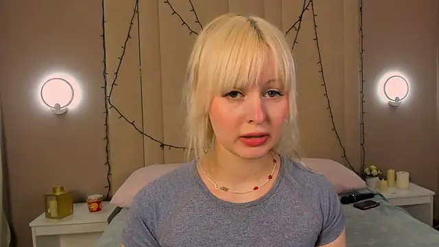 AdeleSilvy online show from May 7, 2026, 2:16 am