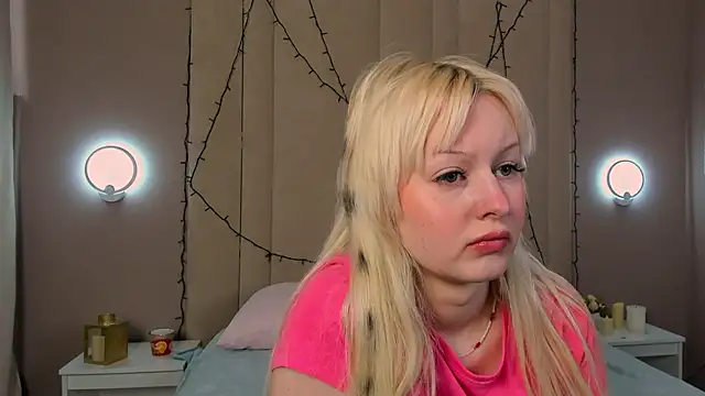 AdeleSilvy online show from May 6, 2026, 1:31 am