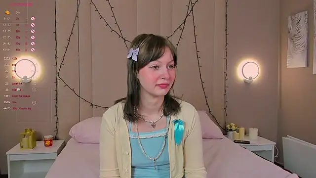 Snapshot of AdeleSilvy chatting on June 12, 2026, 1:47 am AdeleSilvy online show from June 12, 2026, 1:47 am