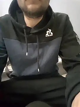 80julien online show from May 1, 2026, 3:17 pm