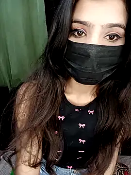 Snapshot of hotyjiyaaaa chatting on February 19, 2026, 5:32 pm hotyjiyaaaa online show from February 19, 2026, 5:32 pm