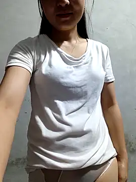 Vanvan68xx online show from April 28, 2026, 8:35 pm
