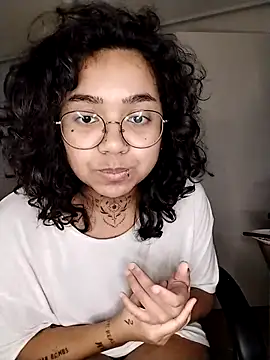 therealsun8 online show from February 5, 2026, 5:47 am