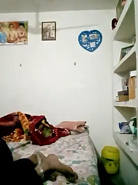 Snapshot of Angel_eyes00 chatting on January 14, 2026, 4:21 pm Angel eyes00 online show from January 14, 2026, 4:21 pm