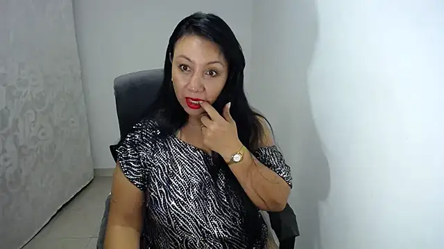 Snapshot of soyElena46 chatting on August 4, 2026, 12:10 pm soyElena46 online show from August 4, 2026, 12:10 pm