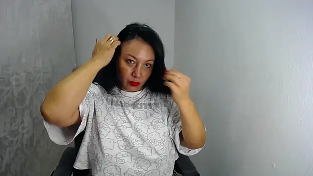 Snapshot of soyElena46 chatting on May 19, 2026, 11:28 am soyElena46 online show from May 19, 2026, 11:28 am