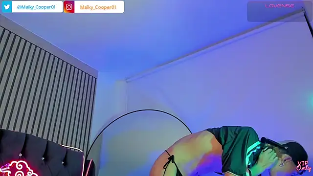 Snapshot of Maiky_Cooper01 chatting on July 20, 2026, 12:29 am Maiky Cooper01 online show from July 20, 2026, 12:29 am