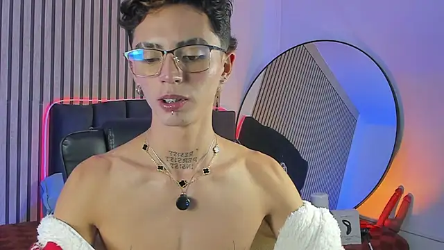 Snapshot of Maiky_Cooper01 chatting on June 25, 2026, 2:53 am Maiky Cooper01 online show from June 25, 2026, 2:53 am