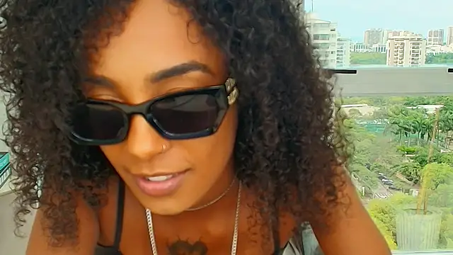 Lisa Sutton online show from February 2, 2026, 7:46 pm