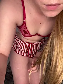 Bayleighjohnson18 online show from March 15, 2026, 10:11 am