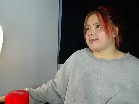 EmmieRae- online show from February 2, 2026, 11:09 am