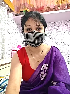 Priyaji7575 online show from March 19, 2026, 9:42 am