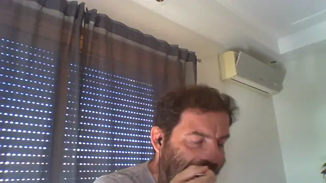 Snapshot of _grj1 chatting on July 21, 2026, 8:04 am grj1 online show from July 21, 2026, 8:04 am