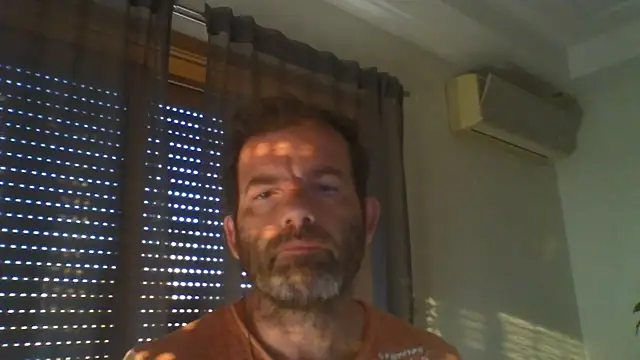 Snapshot of _grj1 chatting on July 4, 2026, 6:20 am grj1 online show from July 4, 2026, 6:20 am