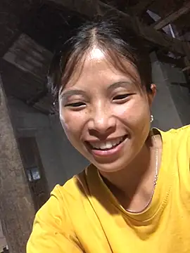 Snapshot of sun-shii chatting on May 16, 2026, 10:20 pm sun-shii online show from May 16, 2026, 10:20 pm