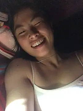 Snapshot of sun-shii chatting on February 22, 2026, 3:57 pm sun-shii online show from February 22, 2026, 3:57 pm