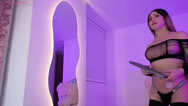 Isabella Doll  online show from January 19, 2026, 4:05 am