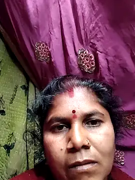 Hot di97 online show from February 20, 2026, 9:17 pm