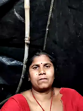 Snapshot of Hot_di97 chatting on May 9, 2026, 3:04 pm Hot di97 online show from May 9, 2026, 3:04 pm