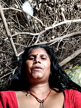Snapshot of Hot_di97 chatting on July 20, 2026, 2:19 pm Hot di97 online show from July 20, 2026, 2:19 pm