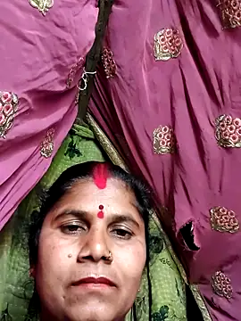 Hot di97 online show from February 20, 2026, 9:11 am