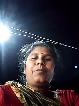Snapshot of Hot_di97 chatting on May 10, 2026, 7:16 pm Hot di97 online show from May 10, 2026, 7:16 pm