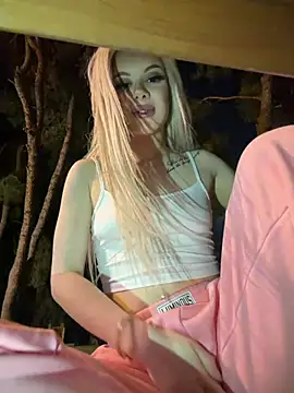 AlyssaFoxx  online show from July 28, 2026, 9:03 pm