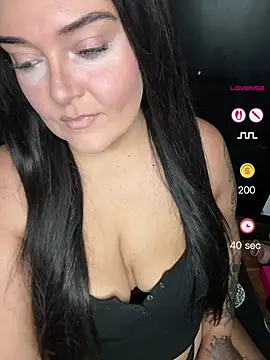 Snapshot of Miss_CurvesXXX chatting on May 21, 2026, 3:20 pm Miss CurvesXXX online show from May 21, 2026, 3:20 pm
